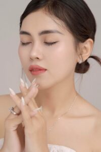 Quỳnh Makeup & Academy của Hanna Lê nằm tại địa chỉ 66 Nguyễn Trãi, Phường 7, TP Mỹ Tho, Tiền Giang
