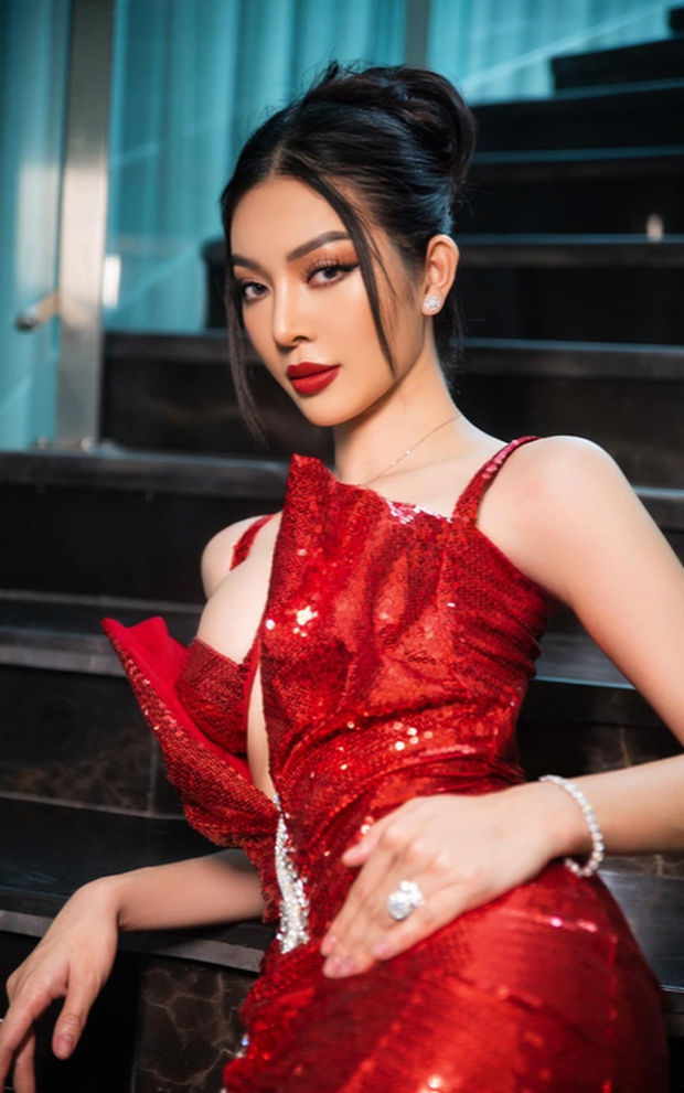 Bùi Lý Thiên Hương, sinh năm 1996 và từng giành ngôi vị Hoa hậu Việt Nam Toàn thế giới 2018
