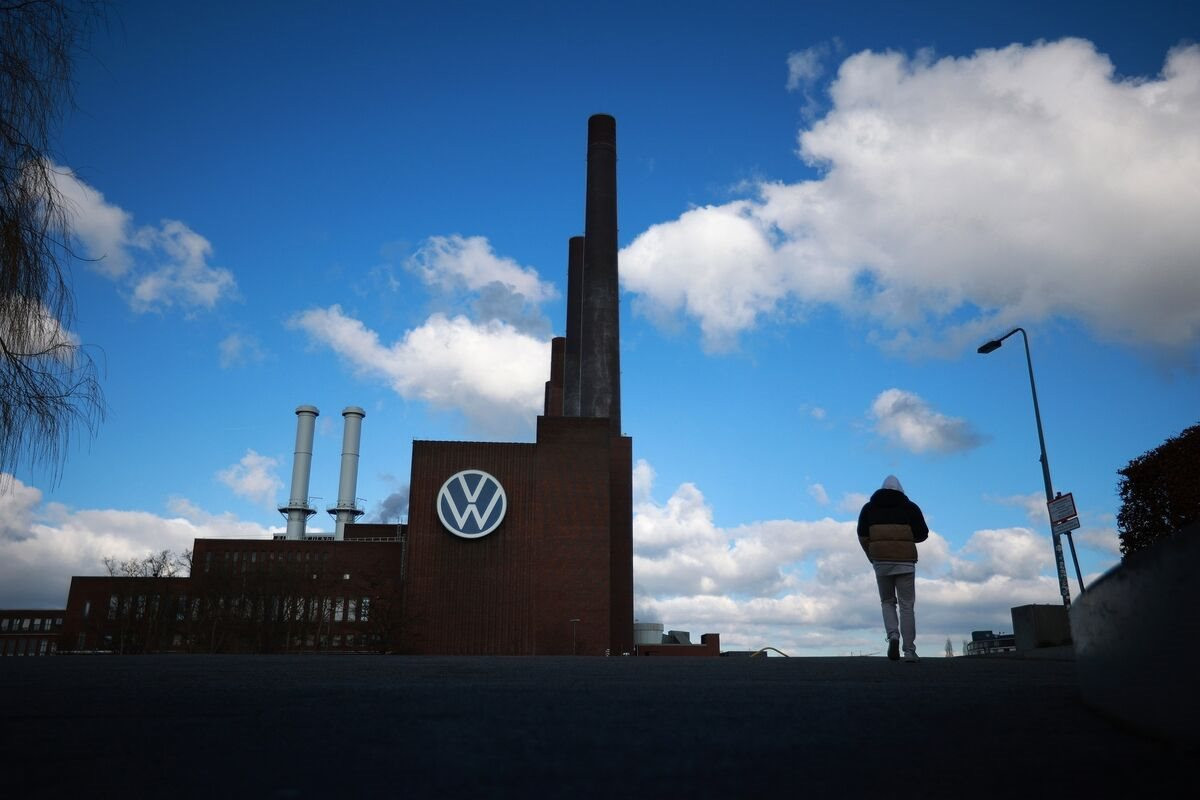 Volkswagen - Biểu tượng ô tô nước Đức