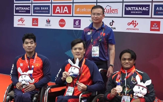 Lê Tiến Đạt giành HCV đầu tiên cho đoàn Việt Nam tại ASIAN Para Games 4 |  VTV.VN