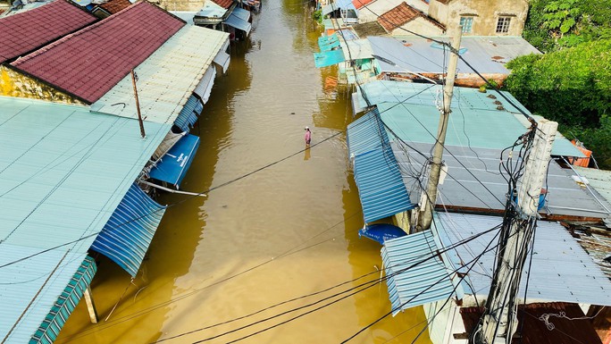 Khu vực phường Thanh Hà cũng bị ngập khá nặng