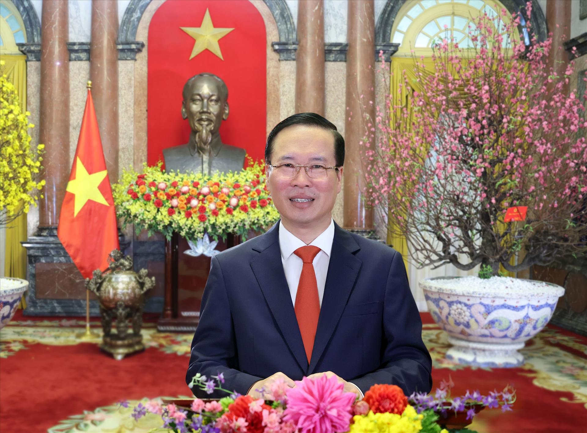   Chủ tịch nước Võ Văn Thưởng chúc Tết cổ truyền Giáp Thìn 2024. 