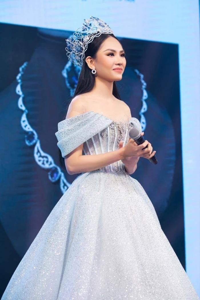 Vật phẩm đấu giá của Hoa hậu Mai Phương tại Miss World có đặc biệt? Ảnh 1