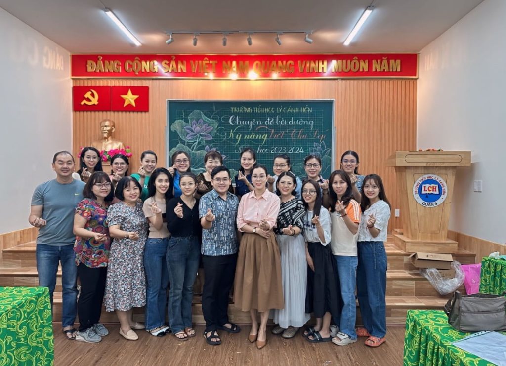        Cô giáo Nguyễn Thị Mai Chi