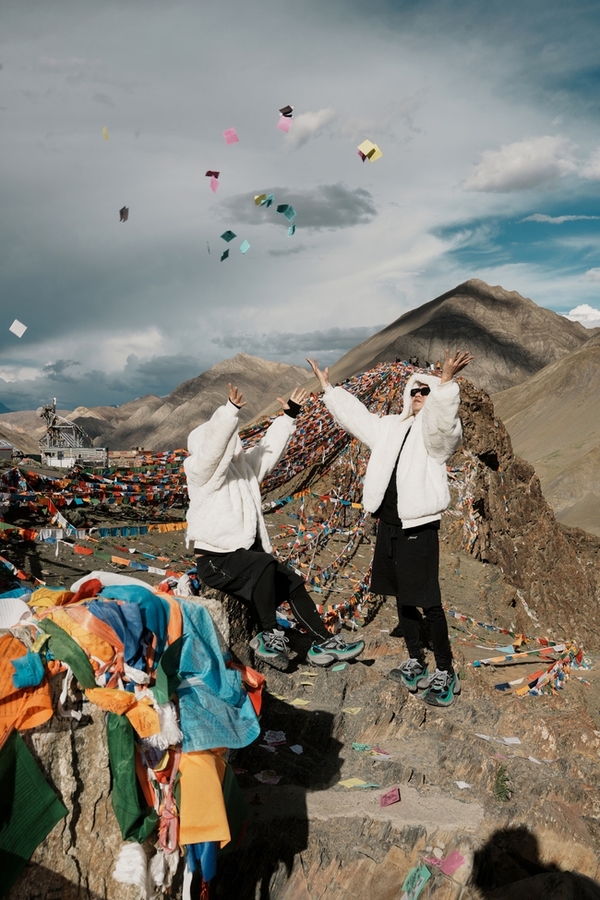 NTK Vungoc&Son du lịch Tây Tạng tìm cảm hứng thiết kế - Ảnh 4.