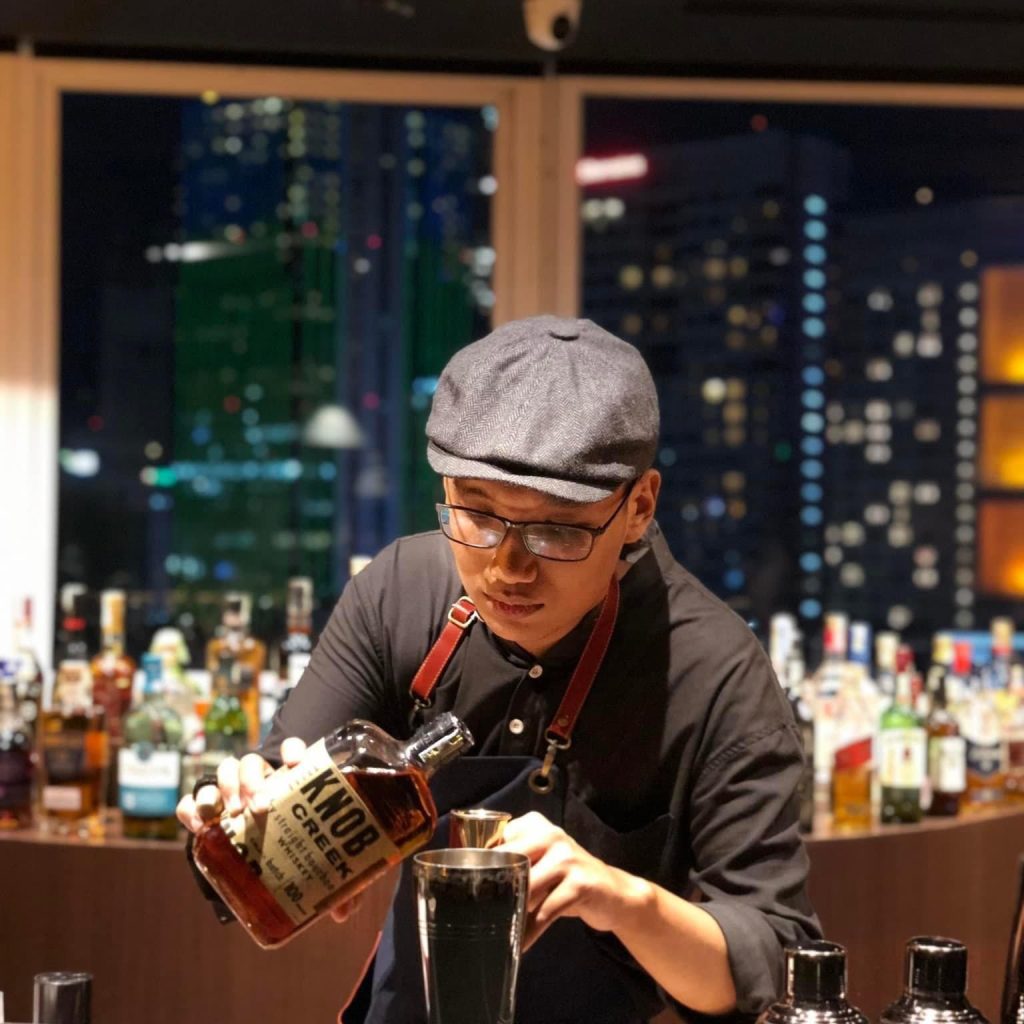 Huỳnh Khổng Minh Tuấn - Một Bartender đầy tài năng và sáng tạo