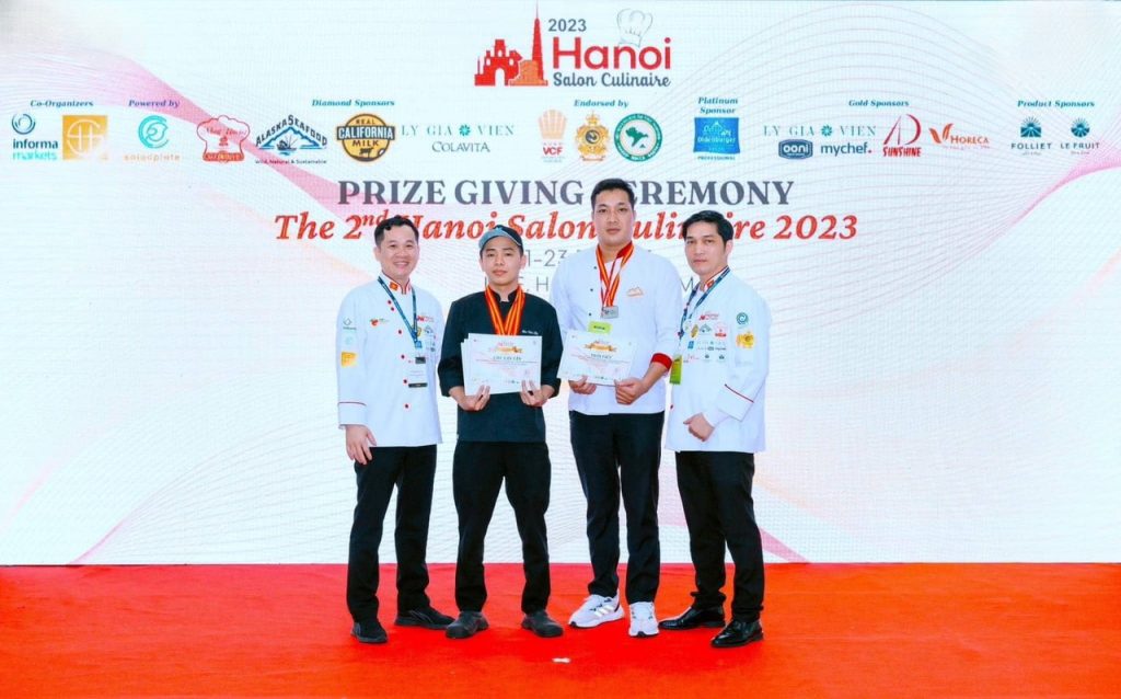 Chef Chu Văn Tân giành ngôi vị Á quân 2 trong cuộc thi Đầu Bếp Tài Năng Hà Nội 2023