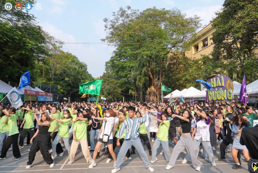 Những hoạt động xuyên suốt chương trình thu hút đông đảo sinh viên tham gia