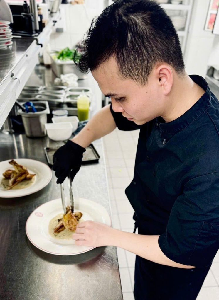 Chặng đường 10 năm gắn bó với nghề bếp của chef Đặng Văn Trung