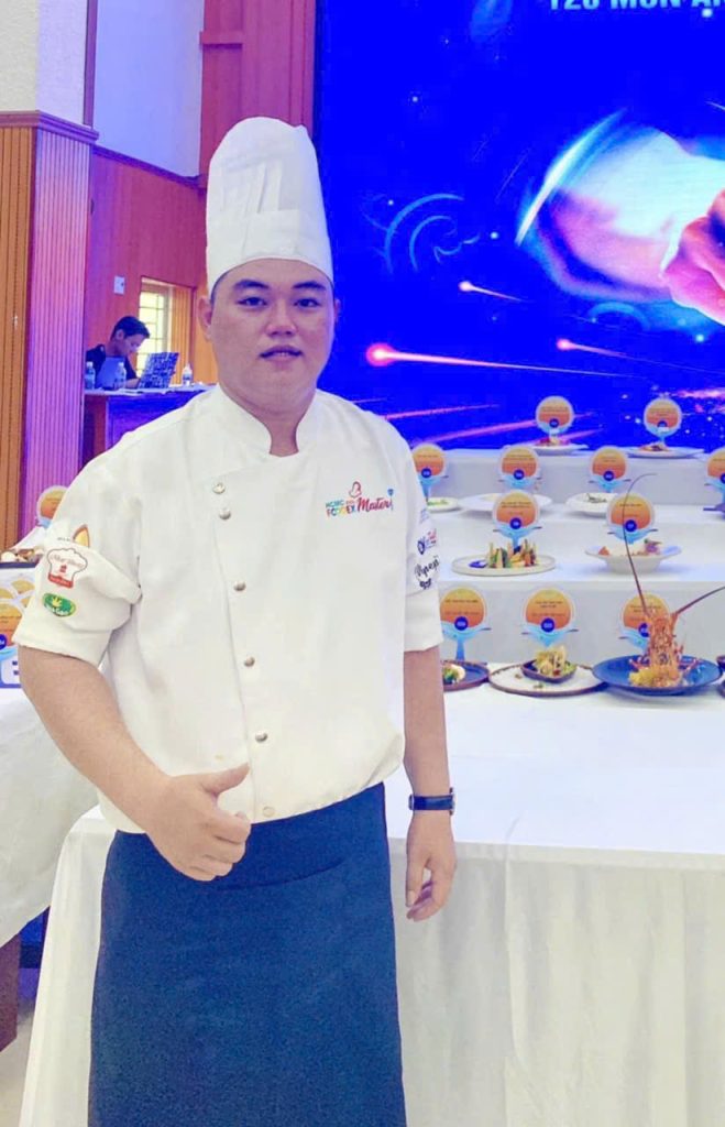 Chân dung chef Nguyễn Hoài với niềm đam mê cháy bỏng với ẩm thực