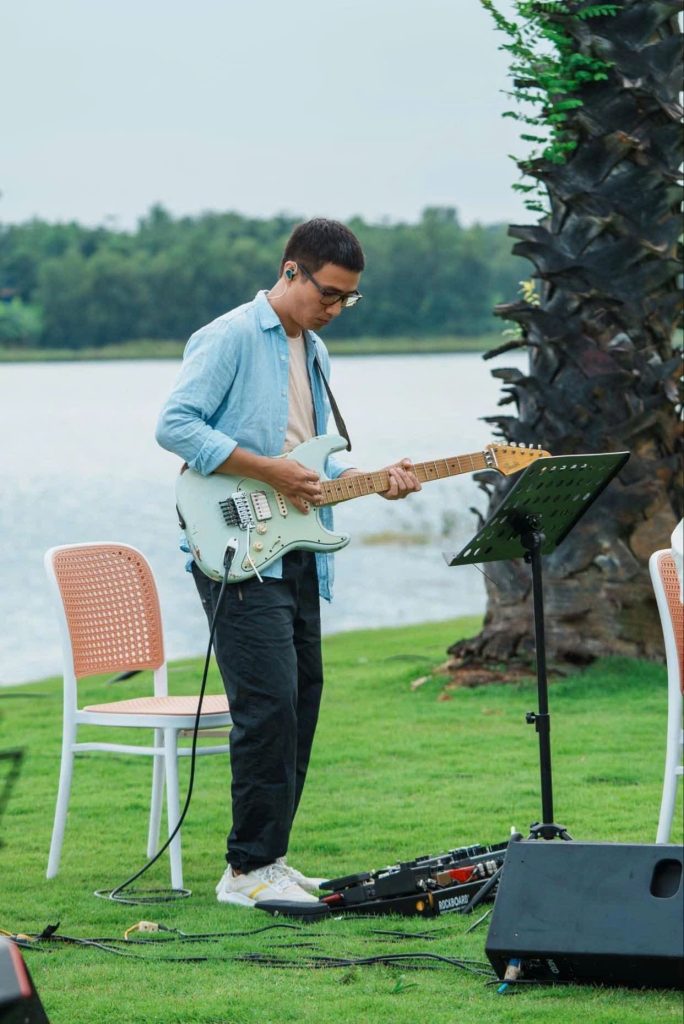 Sau nhiều năm biểu diễn, Guitarist Lê Ngọc Đăng Khoa mong muốn truyền lại kinh nghiệm cho thế hệ sau