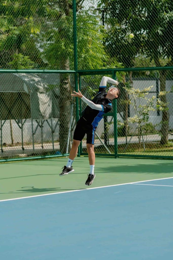 HLV Bảo Tennis truyền lửa cho những bước chân đầu tiên trên sân tennis