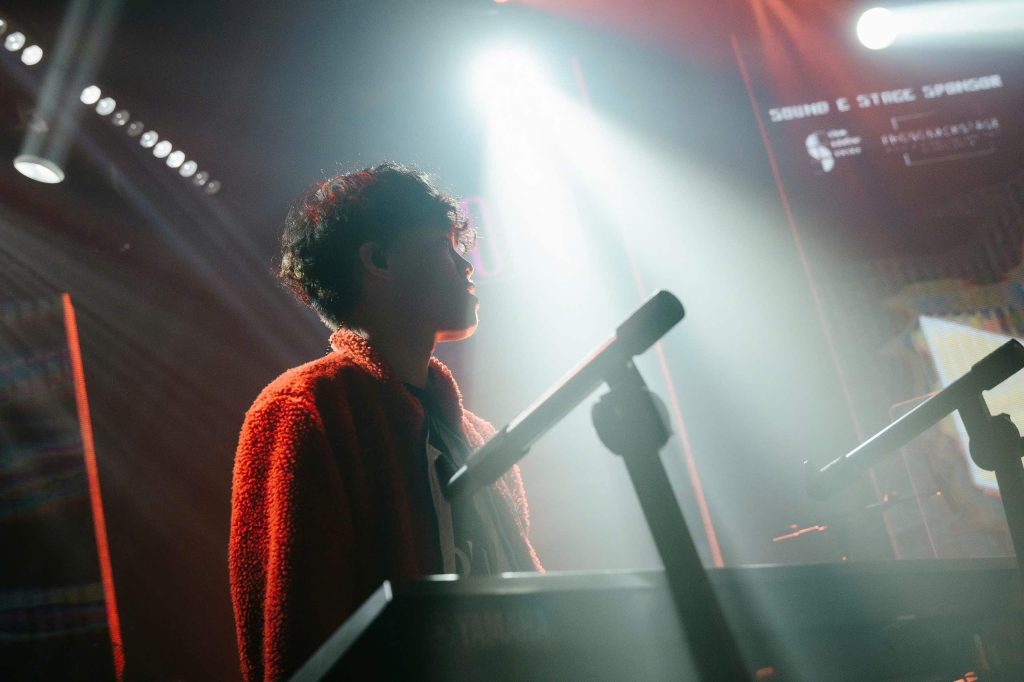 Keyboardist Quách Vũ Anh Kiệt luôn nỗ lực hết mình để theo đuổi đam mê