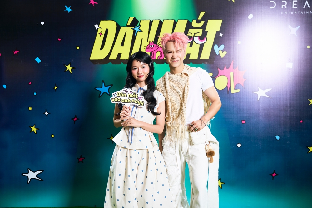 Dán Mắt