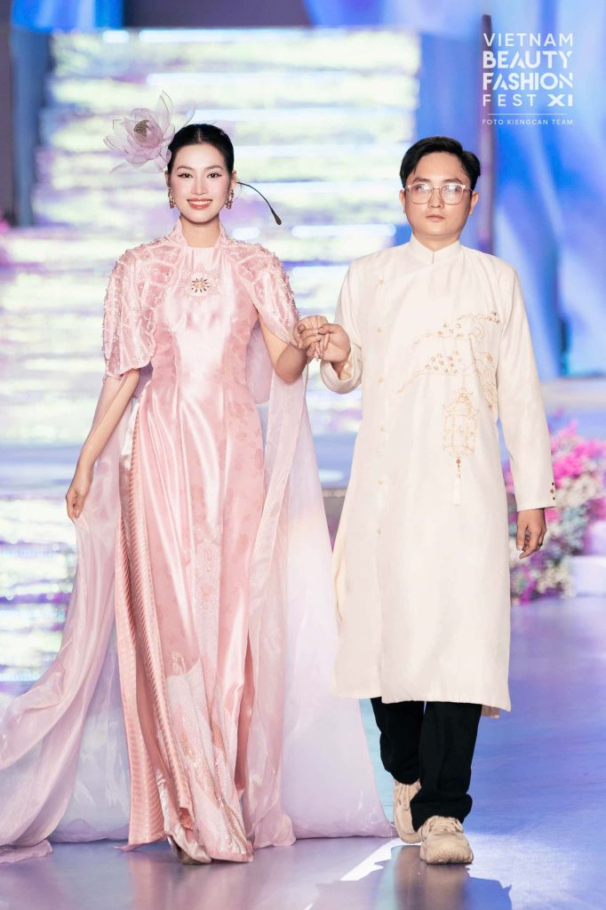 NTK Lê Doãn Hùng – Founder Tấm Design đồng hành cùng hoa hậu quốc tế và nghệ sĩ Việt qua những tà áo dài độc đáo
