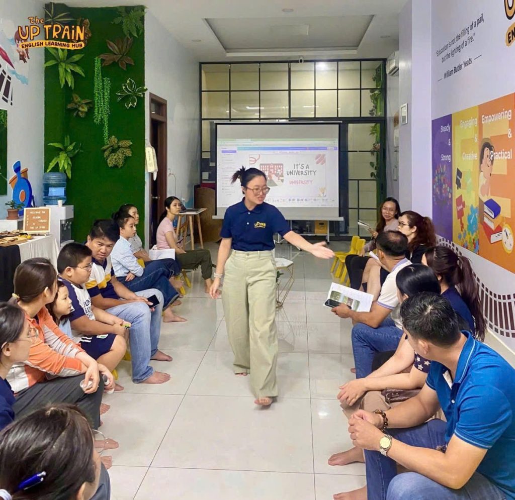 The Up Train xây dựng cộng đồng học tập với sự đồng cảm và yêu thương