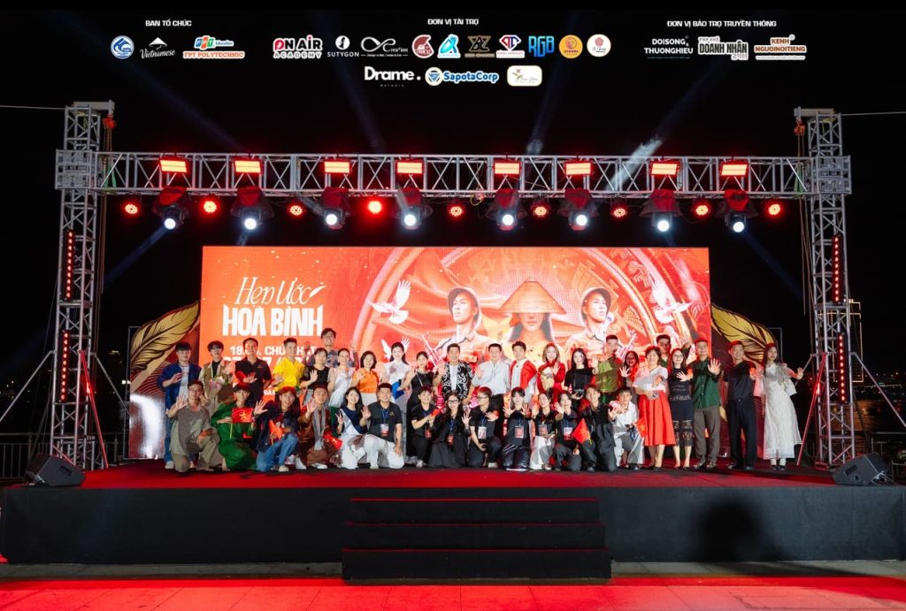 “Hẹn Ước Hòa Bình” là lời đáp: người trẻ Việt Nam vẫn yêu nước theo cách riêng của họ