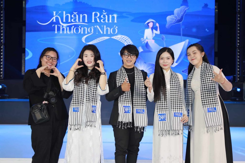 Nhạc sĩ Trung Hyo luôn nhấn mạnh rằng: nghệ sĩ phải sáng tạo bằng cảm xúc thật và tôn trọng giá trị văn hóa dân tộc. Anh rất vinh hạnh vì có những người bạn đồng hành cùng lý tưởng