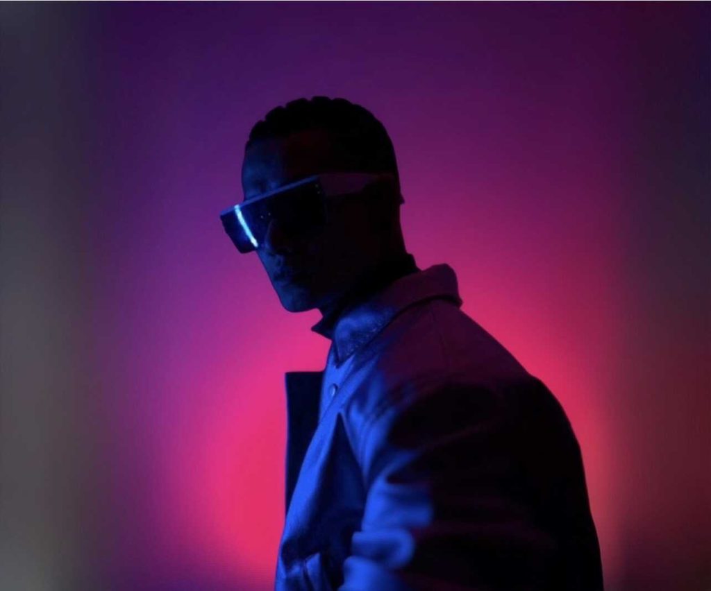 DJ Leo chọn bắt đầu lại từ con số gần như bằng không nơi xứ người