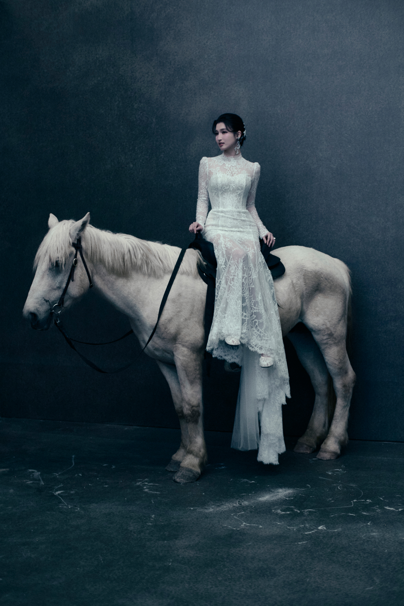 Á hậu Phương Nhi