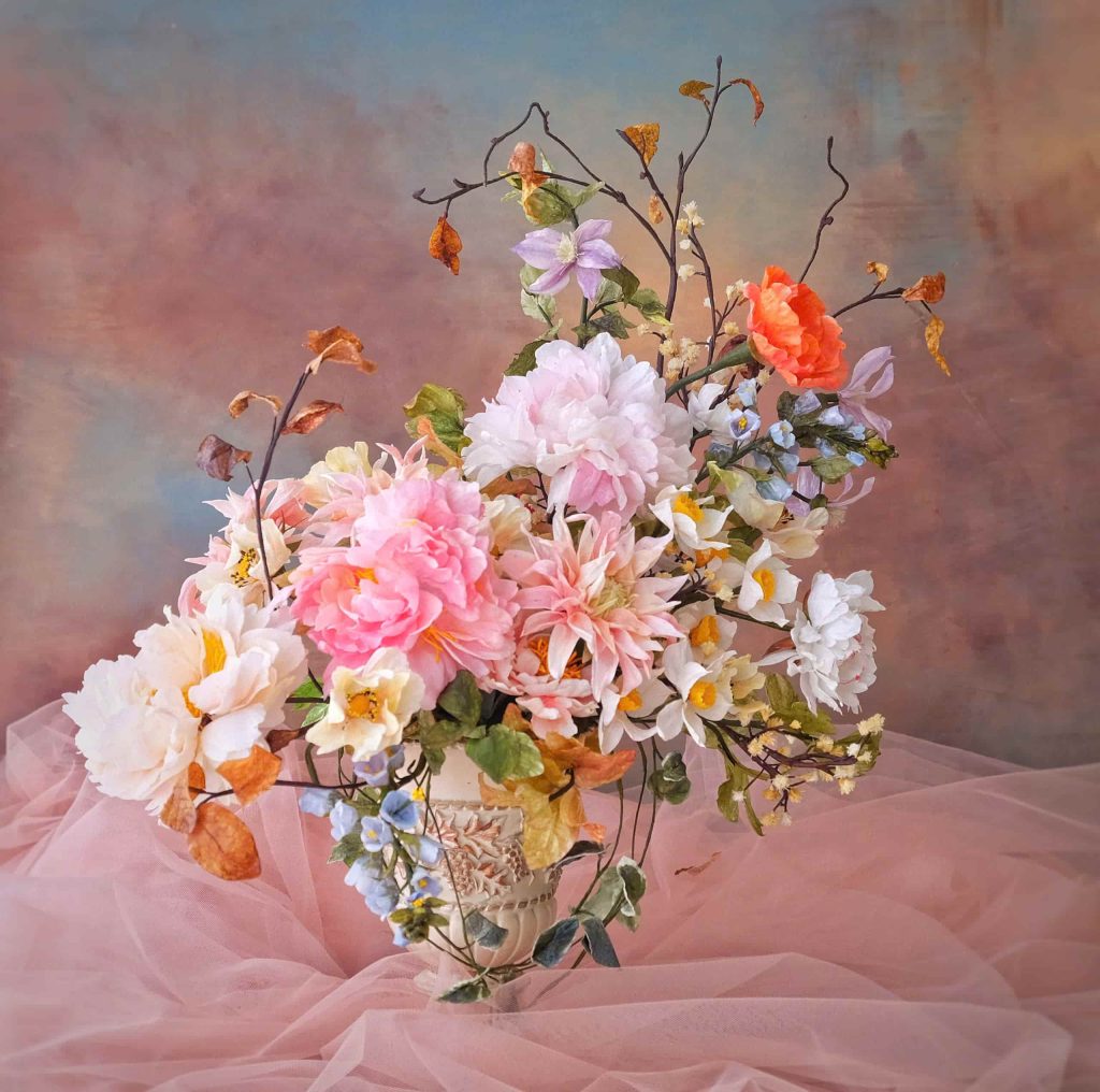 Mỗi tác phẩm của Nghệ nhân Lâm Ngọc Trân đều mang hơi thở Á Đông và cảm xúc cá nhân của mình