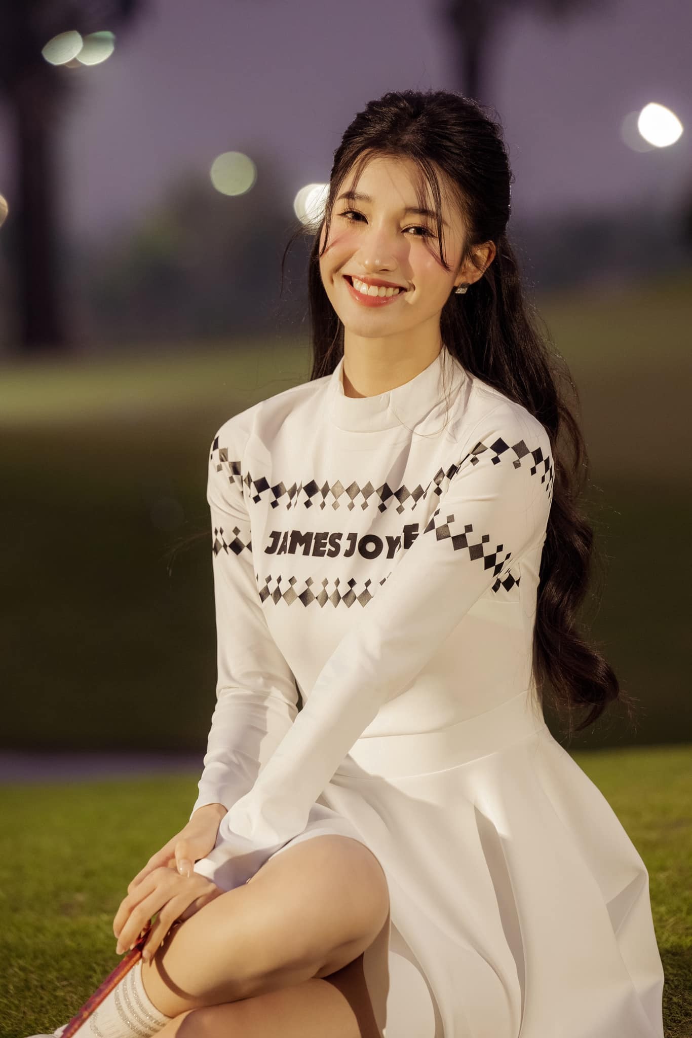 Á hậu Phương Nhi