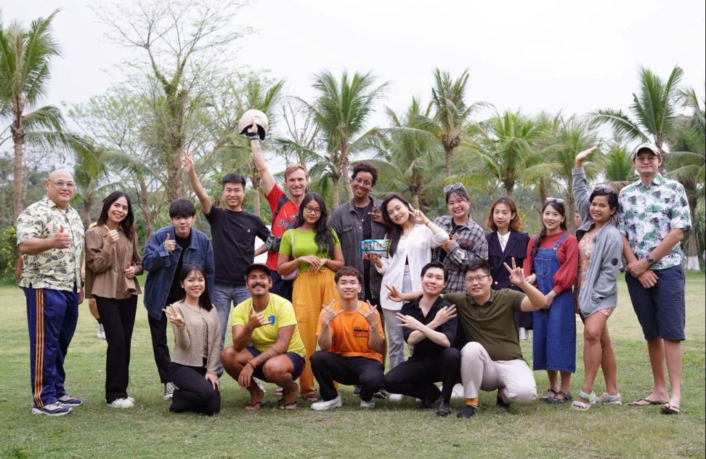 Với CEO Cường Harry, ngoại ngữ không chỉ là kiến thức mà còn là công cụ mở ra cơ hội hội nhập quốc tế