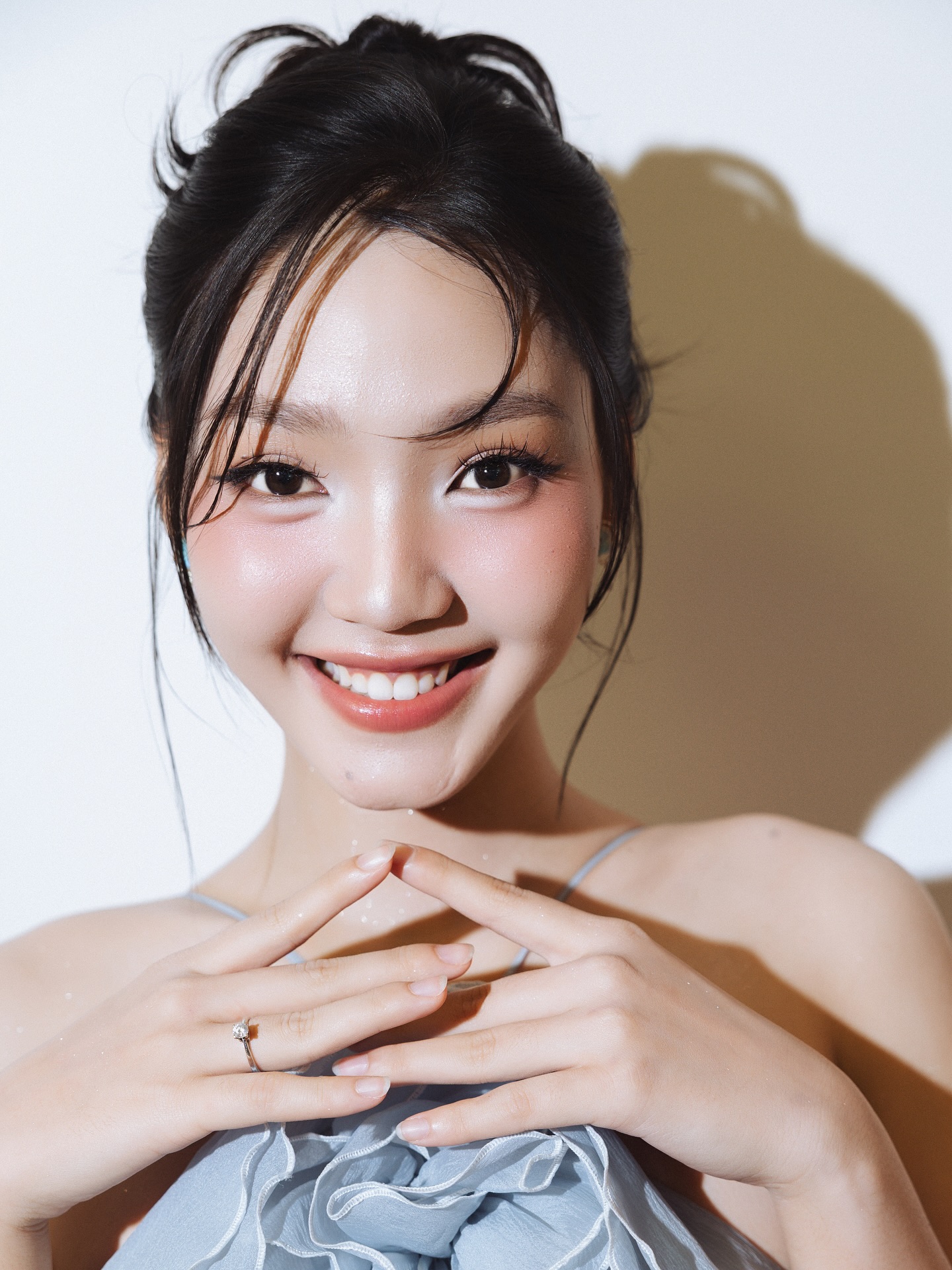 19 tuổi, diễn viên Minh Anh liên tiếp góp mặt trong loạt phim trăm tỷ