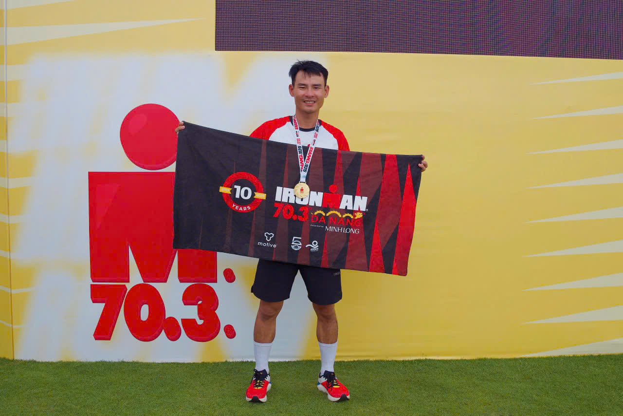 HLV Hồ Thanh Lộc – 15 năm bền bỉ với bơi lội và hành trình xây dựng hồ bơi Đạt Đức