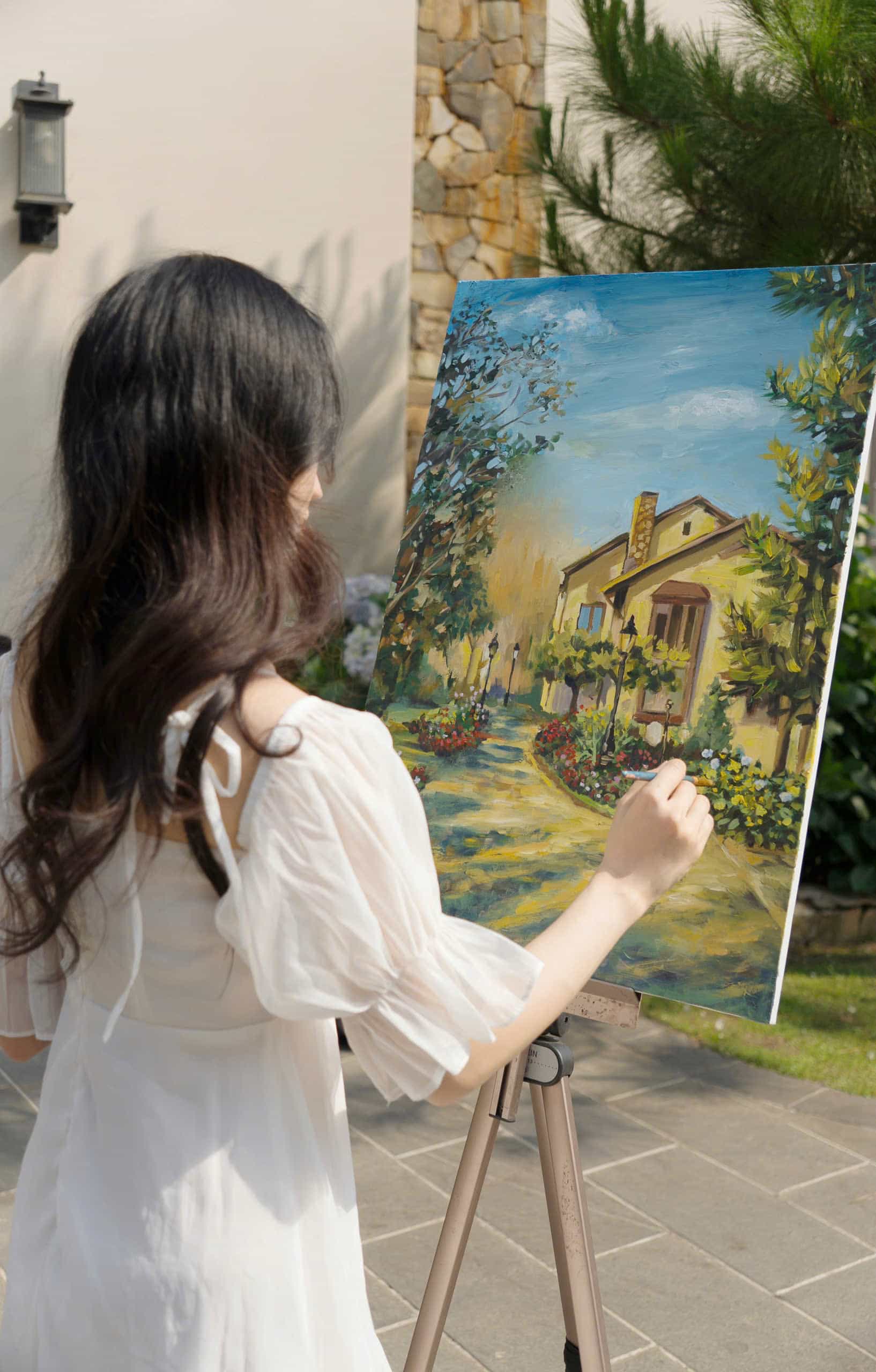 Họa sĩ Đăng Uyên tìm lại nguồn cảm hứng của mình trong những chuyến đi xa