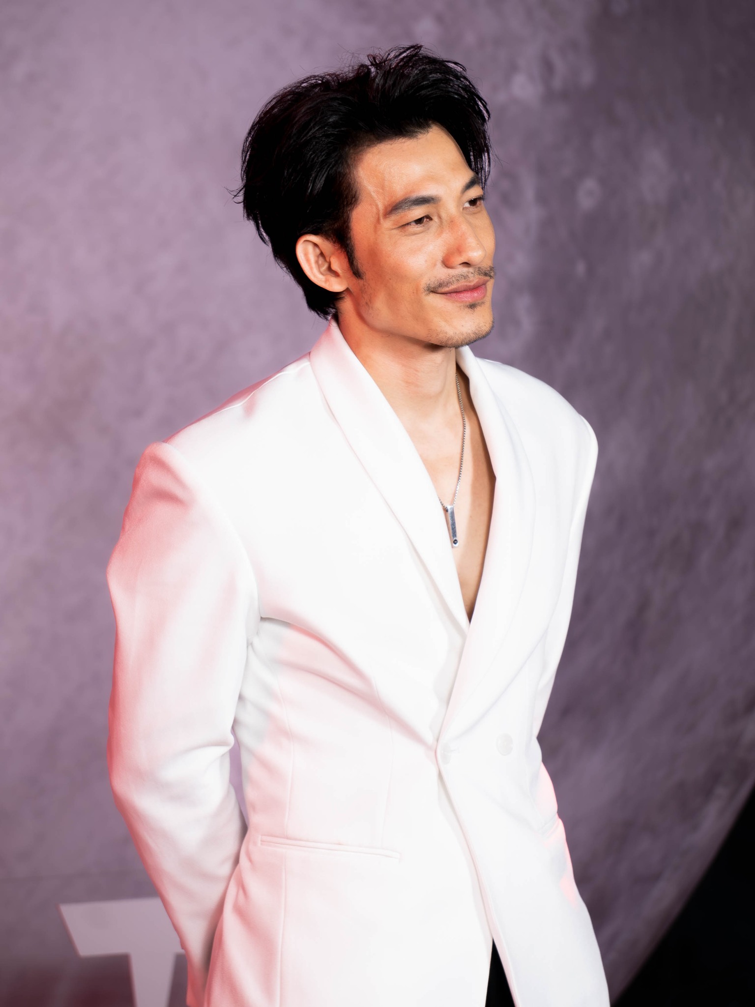 Chuyện tình 6 năm của Liên Bỉnh Phát và Ngọc Kayla gây sốt sau đêm diễn