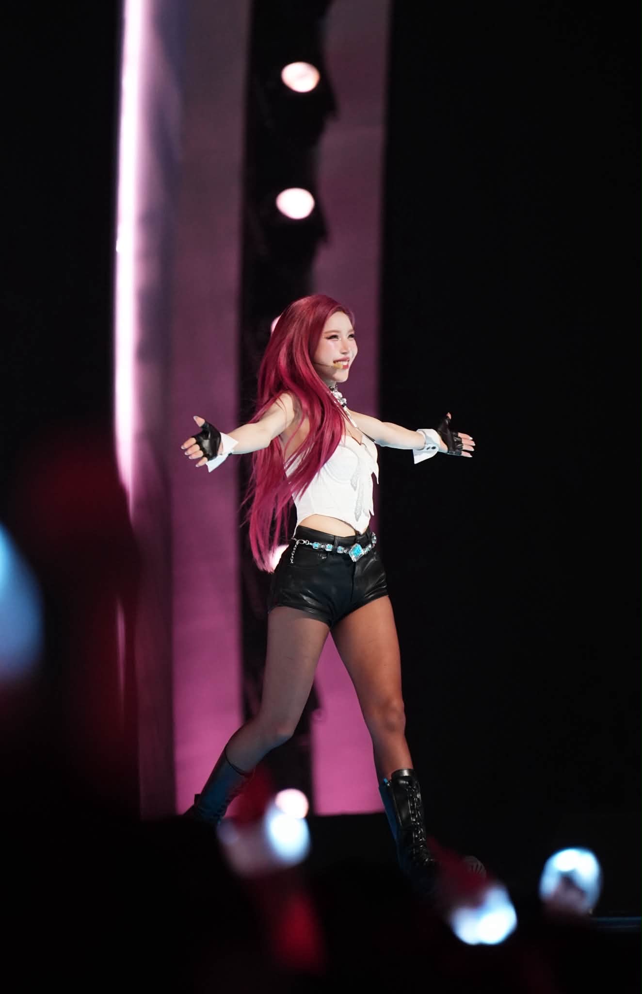 Trang Pháp thắng lớn và đưa kẹo lạc Hà Nội lên sóng quốc tế