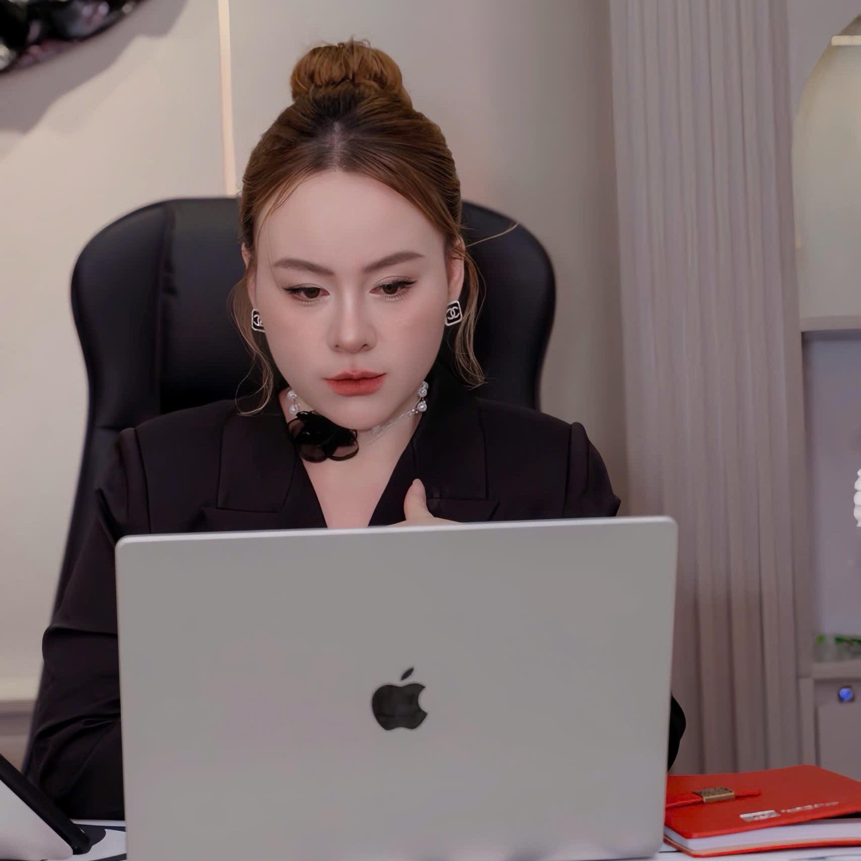 Founder Hoàng Hà - Sáng lập thương hiệu LIIN ART và hành trình đi sâu vào bản chất của nghệ thuật thẩm mỹ nội thất