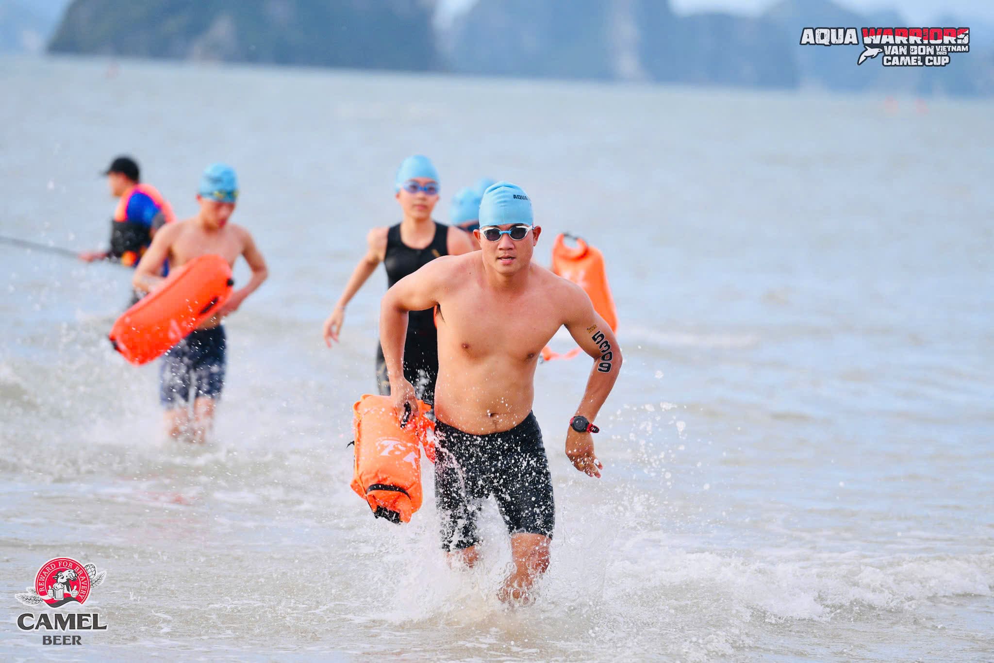 VĐV bơi lội Vinh Quách