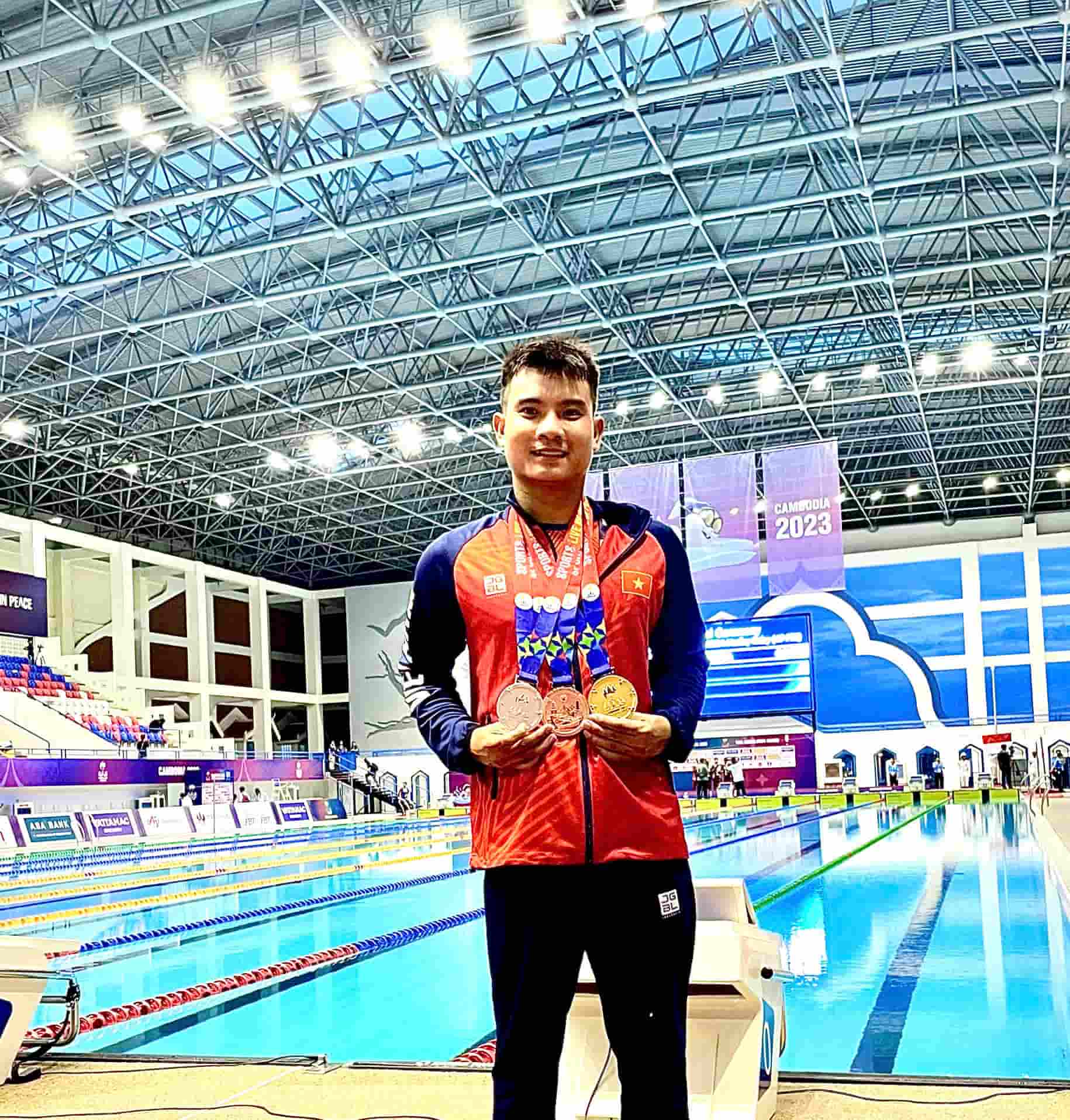 VĐV bơi lội Vinh Quách ghi dấu ấn tại nhiều giải đấu lớn nhỏ