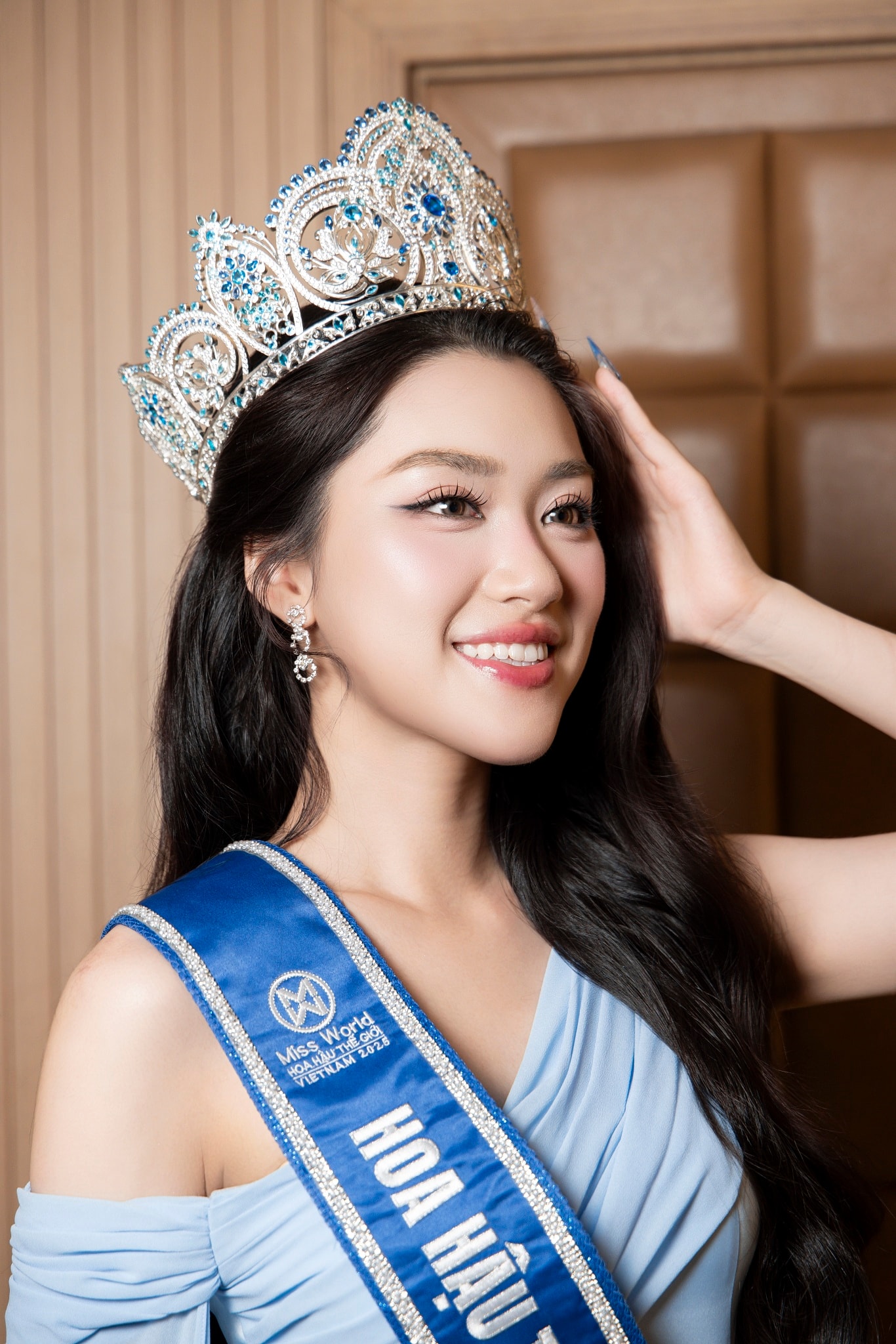 Phương Oanh tiết lộ về “người đặc biệt” tại Miss World Vietnam 2025