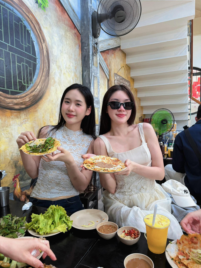 Phương Oanh tiết lộ cô có mối quan hệ thân thiết với Tâm Như khi cả hai còn là thí sinh Miss World Vietnam 2025.