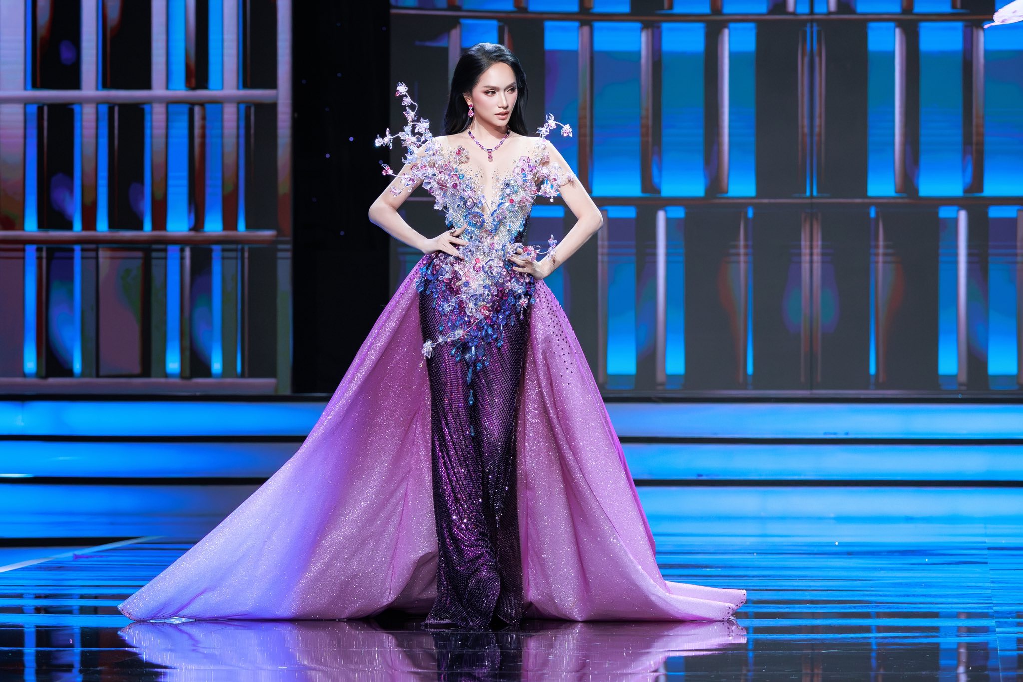 Cơ hội đăng quang của Hương Giang tại đấu trường nhan sắc quốc tế?