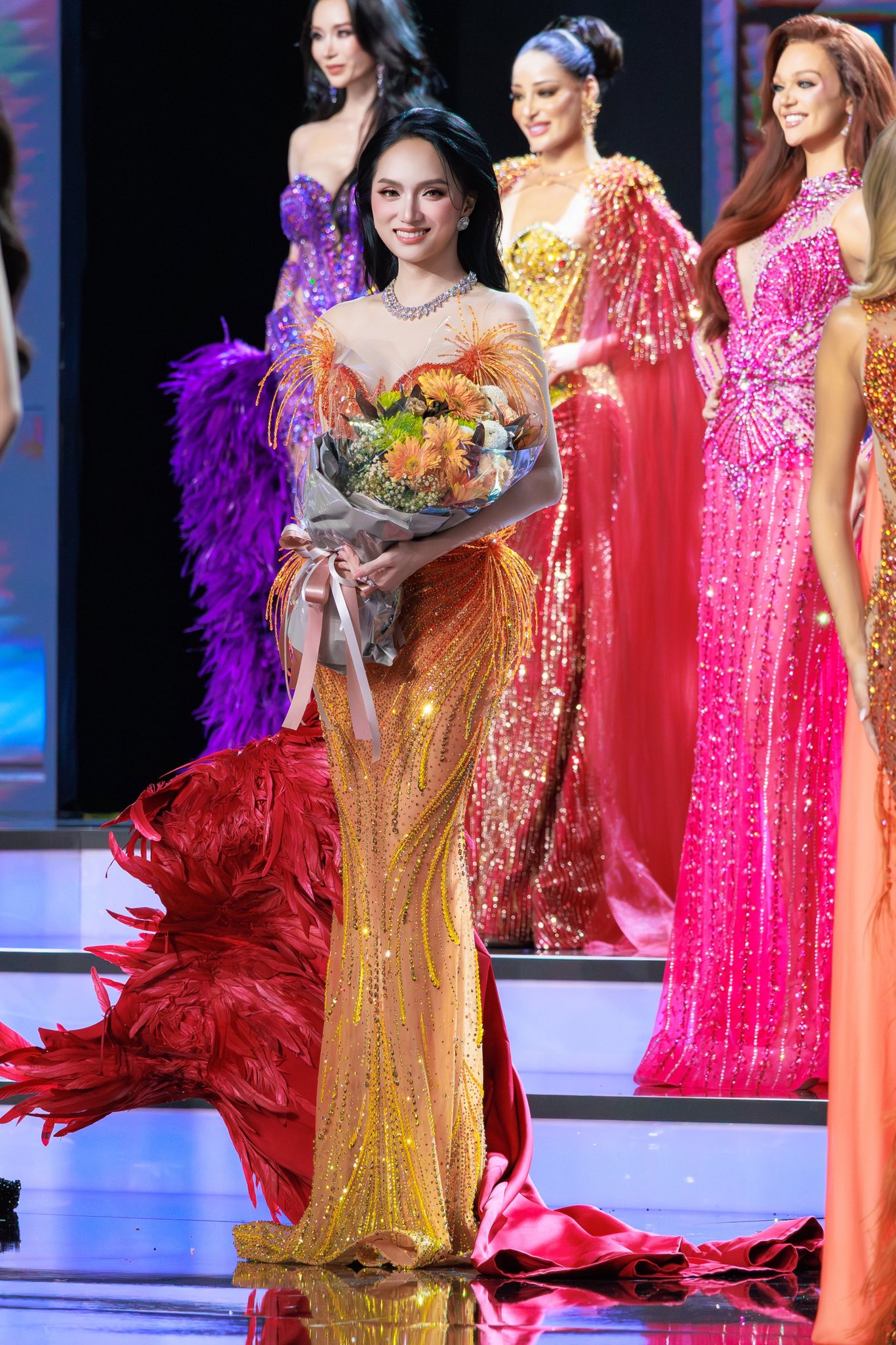 Hương Giang giữ phong độ áp đảo tại MGI All Stars