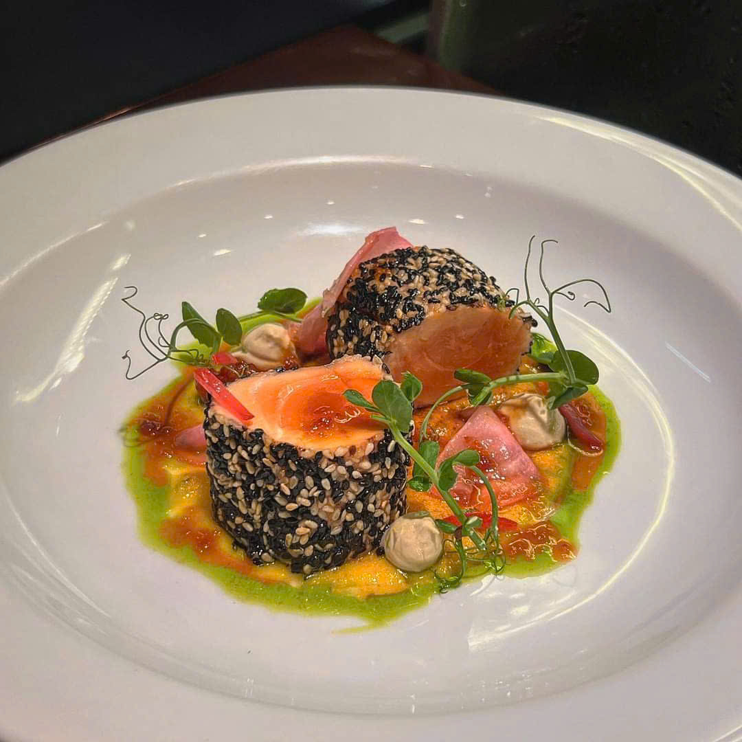 Hơn 16 năm theo nghề, Chef Lê Quốc Vũ vẫn giữ trọn tinh thần học hỏi và sáng tạo trong ẩm thực