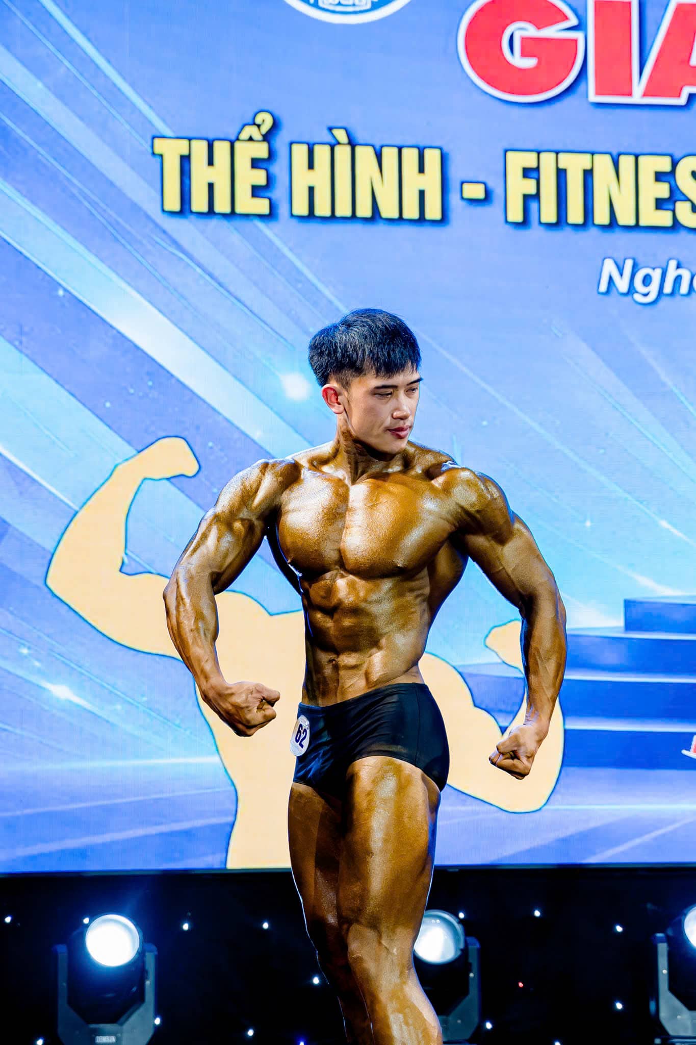 VĐV thể hình Nguyễn Đăng Sơn