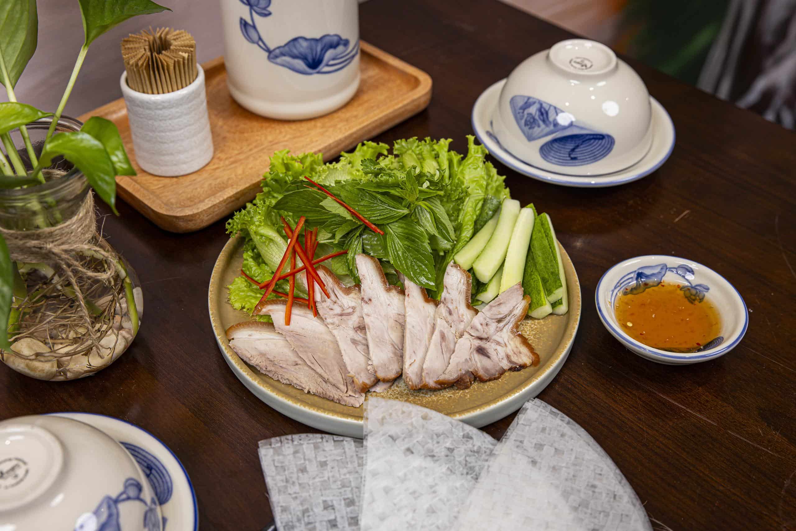 Cơm Nhà Sin giữ lại cảm giác gần gũi của bữa cơm nhà Việt