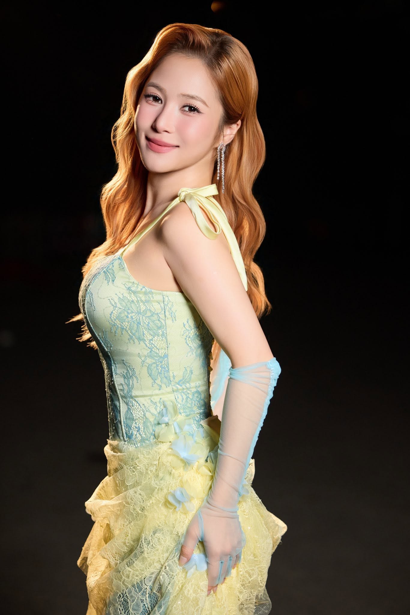 Hương Tràm mang concert "Phao cứu sinh" trở lại Hà Nội