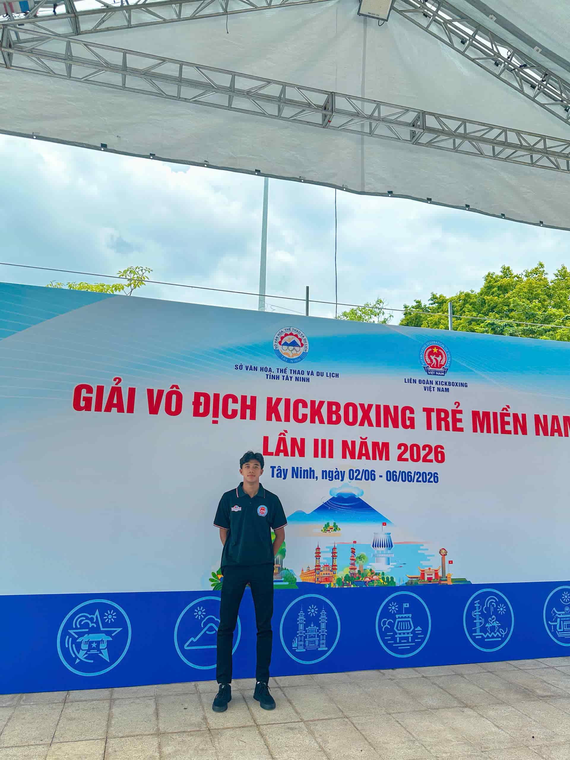 HLV Duy Milo – Người trẻ theo đuổi sứ mệnh lan toả kỹ năng bơi lội và võ thuật đến cộng đồng