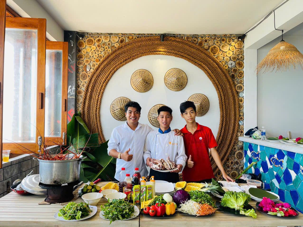 Hải Sản Phú Làng Chài mong muốn mang đến nhiều hơn một bữa ăn, đó là những khoảnh khắc sum vầy