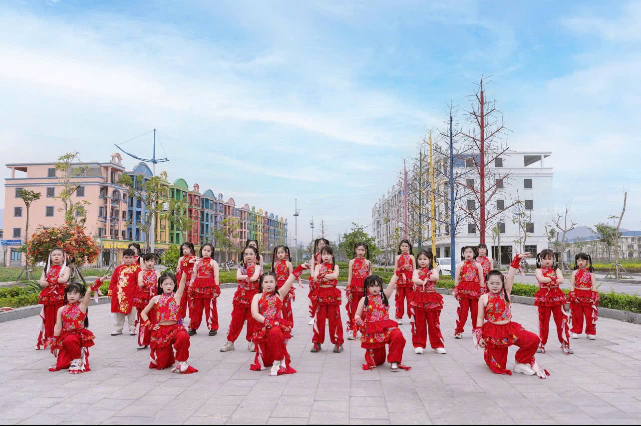 Các học viên nhí của Studio Ha Dance