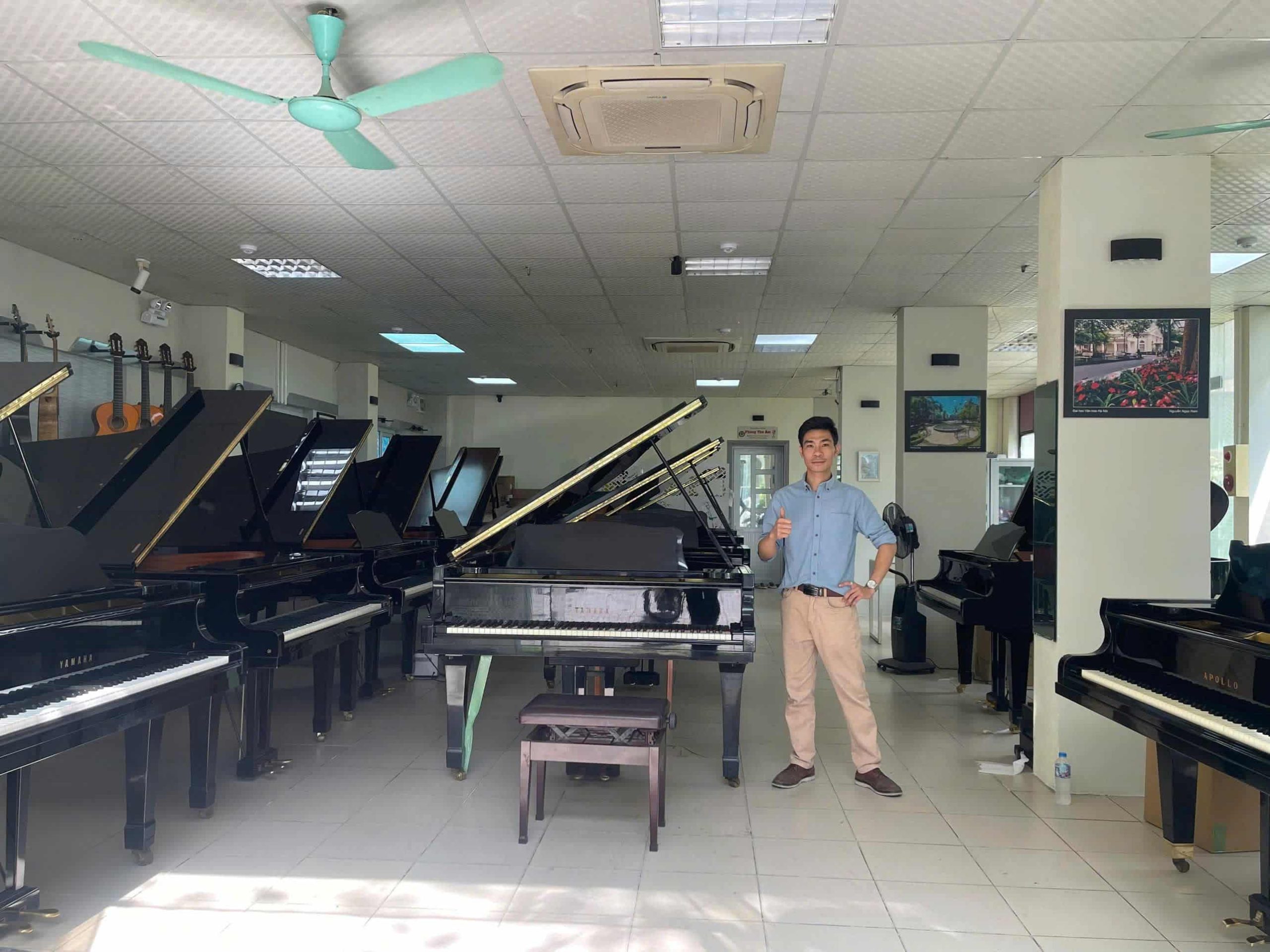 Với Hoàng Duy, một cuộc trò chuyện chân thành đôi khi là khởi đầu cho một mối duyên lâu dài với piano