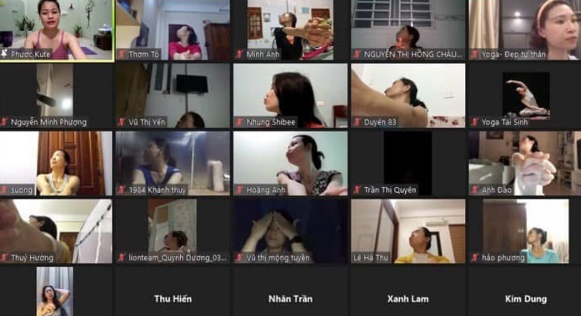 Lớp Yoga trực tuyến giúp HLV Ngô Thị Phước tiếp tục duy trì kết nối và lan tỏa tinh thần tập luyện đến học viên