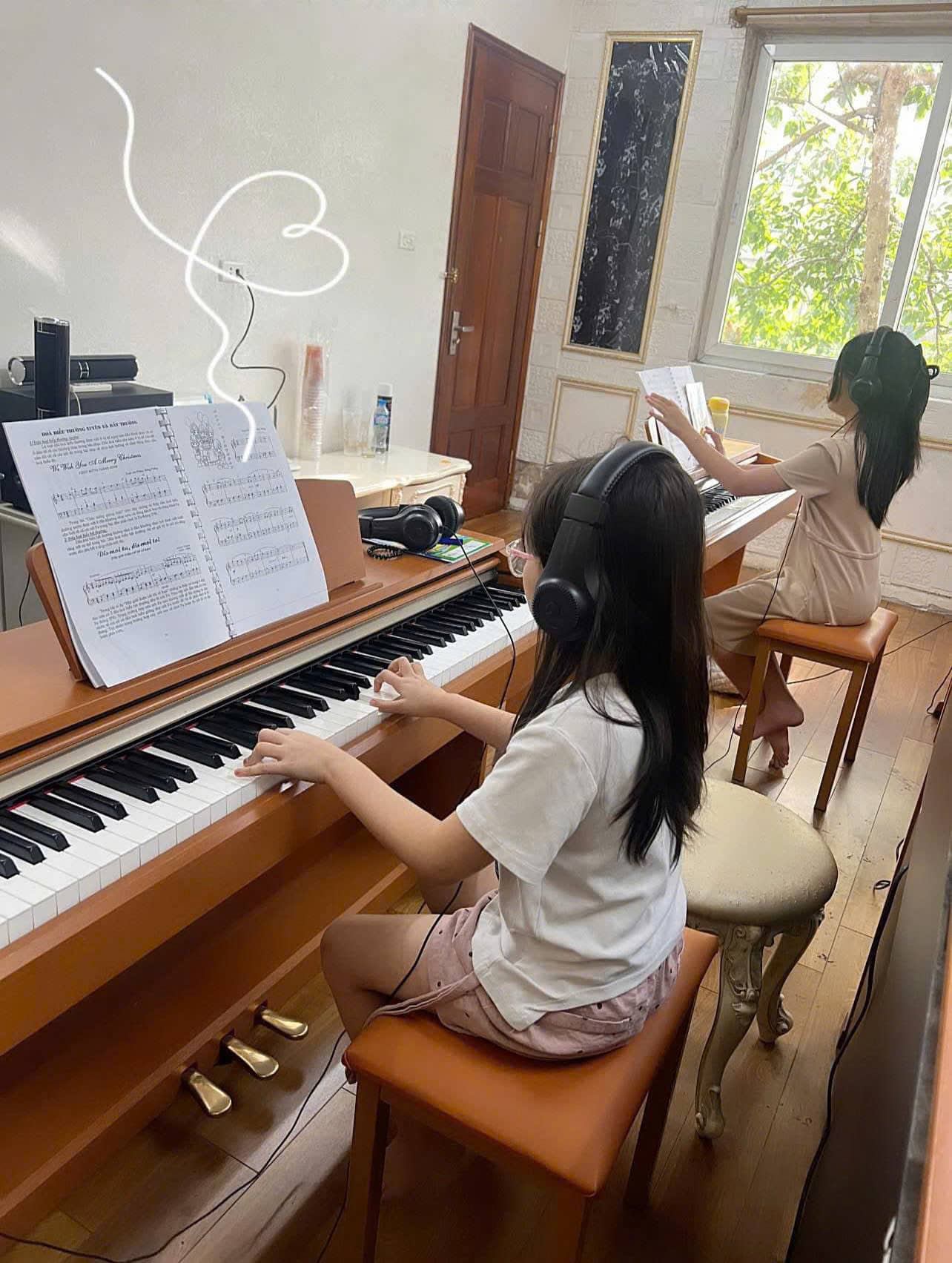 Không chỉ khơi dậy tài năng nghệ thuật, PA Music & Art còn là bệ phóng giúp học viên định hình phong cách cá nhân và vững tin khẳng định bản thân