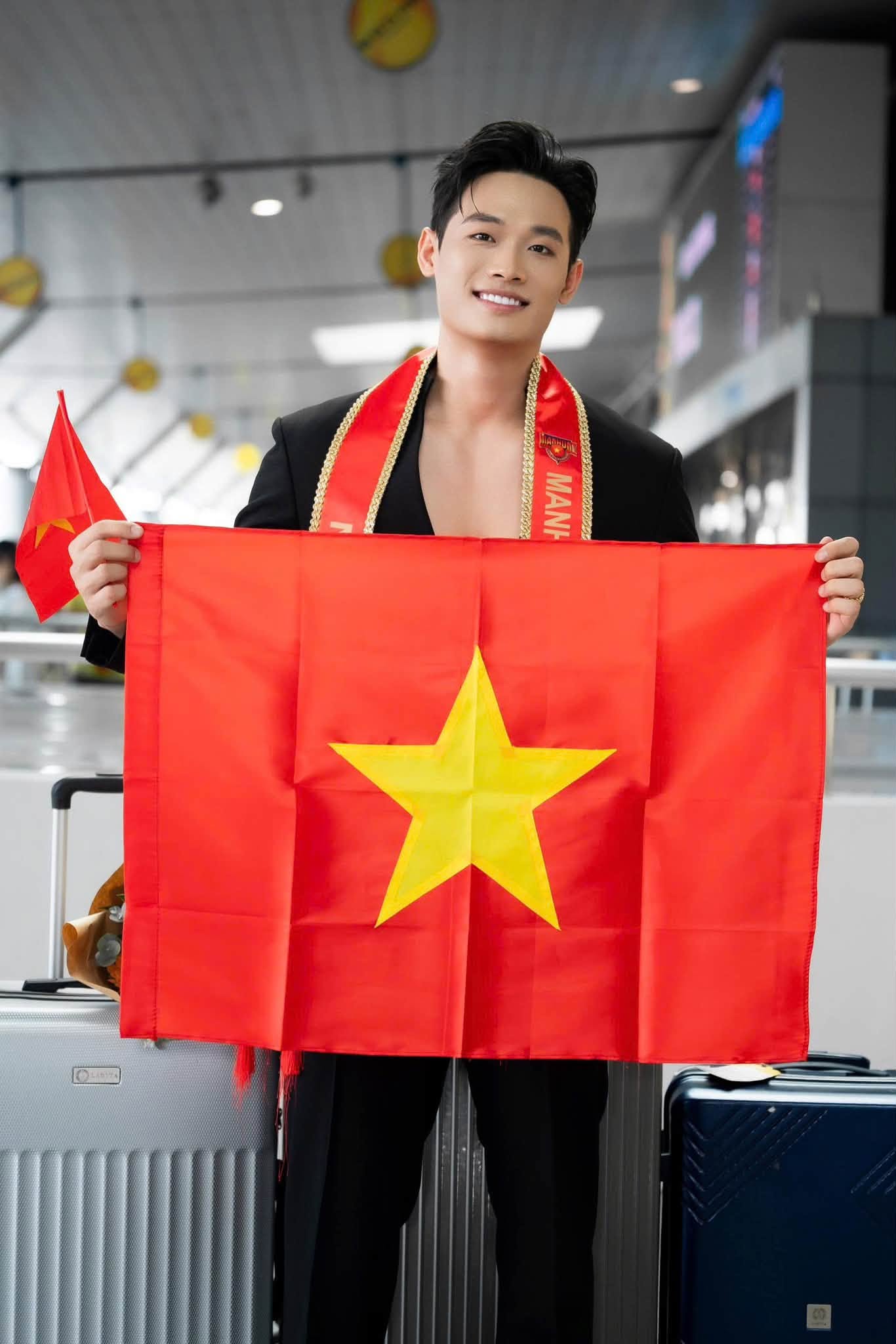 Nam vương Trần Tiến Dũng trước giờ thi Manhunt International